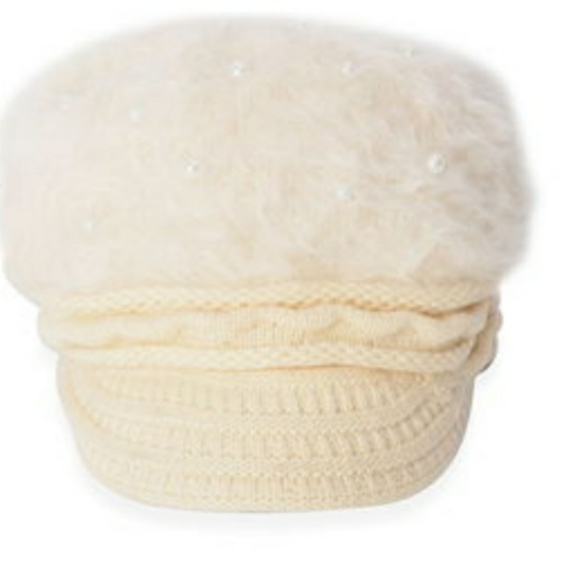 Faux Fur Hat-French Vanilla -New - Picture 2 of 2